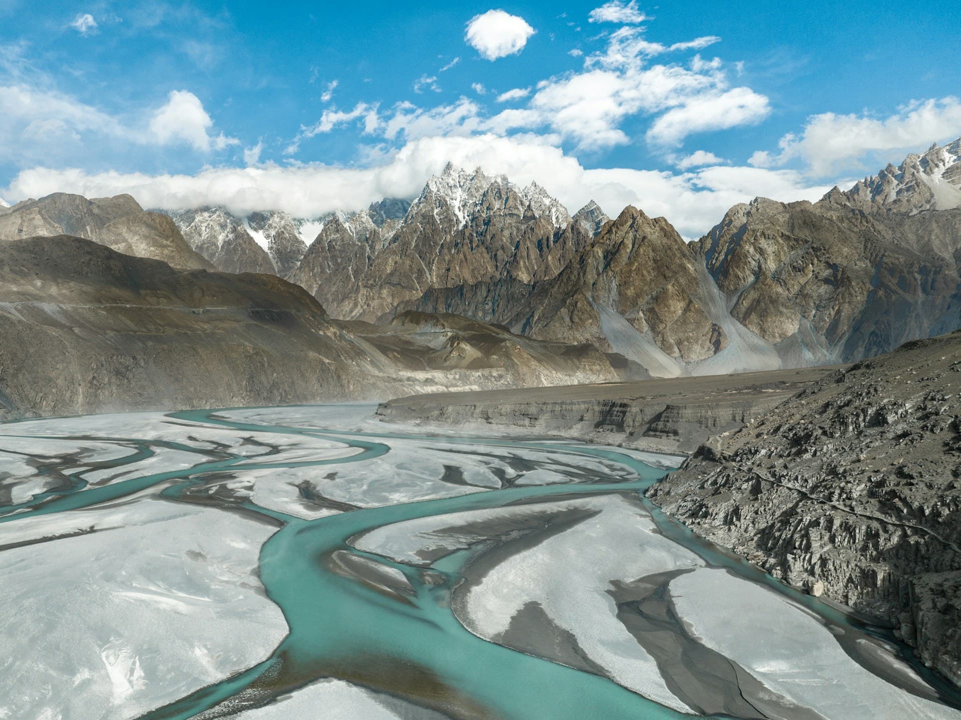 Janabad Passu, Hunza